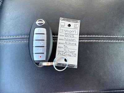 2023 Nissan Altima SL FWD