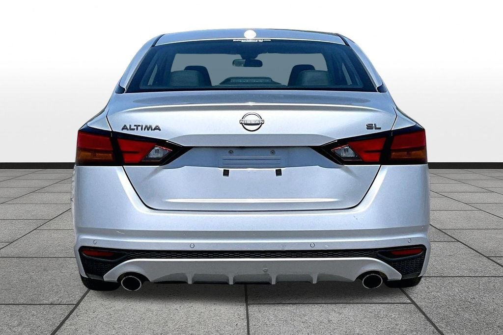 2023 Nissan Altima SL FWD