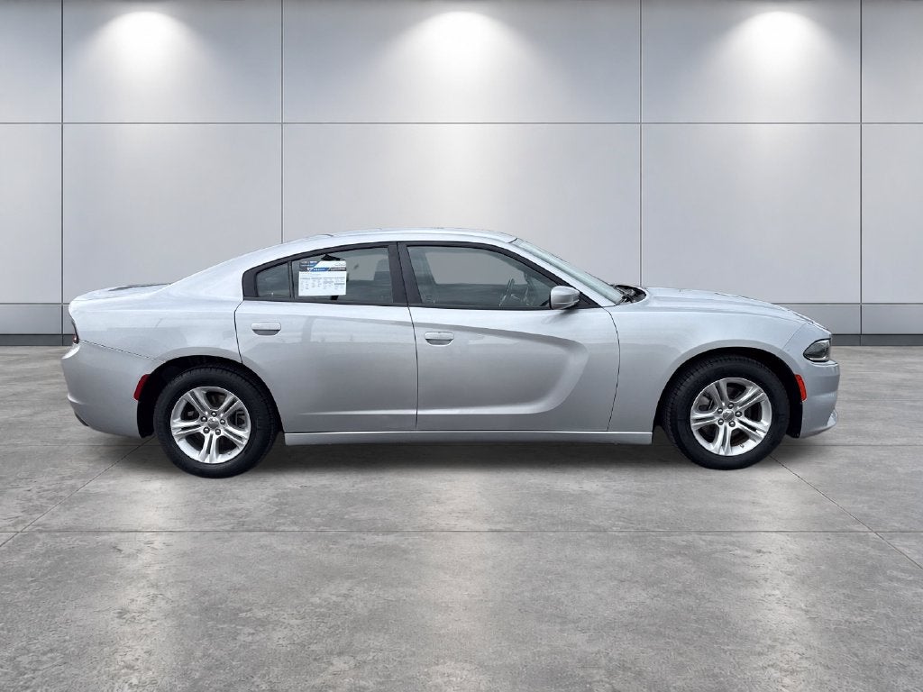2022 Dodge Charger SXT RWD