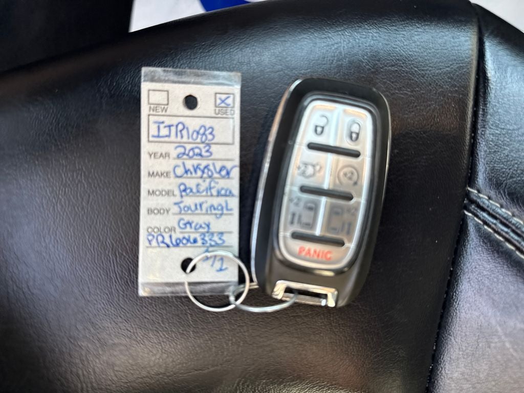 2023 Chrysler Pacifica Touring L