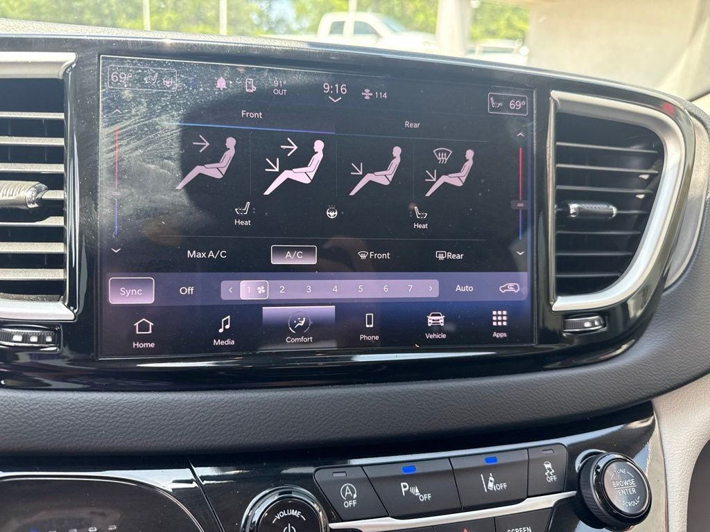 2023 Chrysler Pacifica Touring L