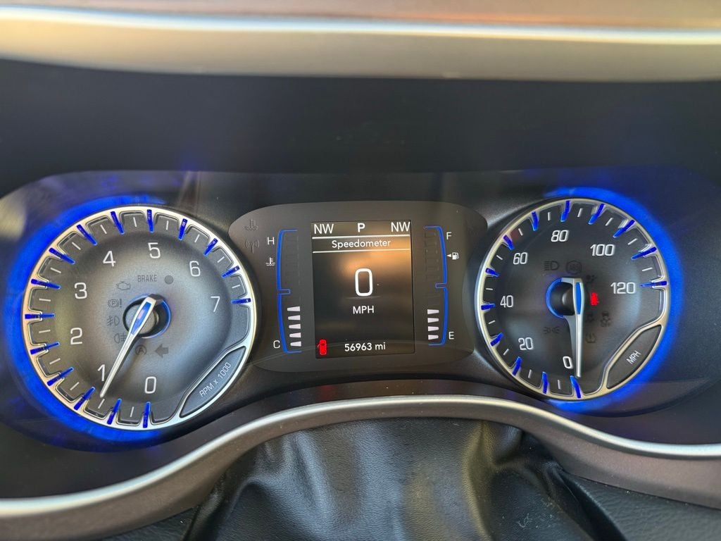 2023 Chrysler Voyager LX