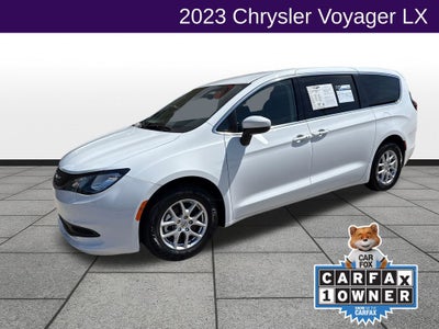 2023 Chrysler Voyager LX