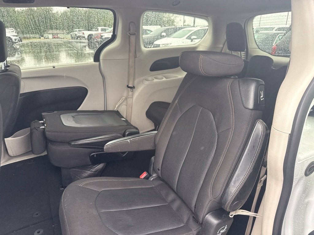 2020 Chrysler Pacifica Touring