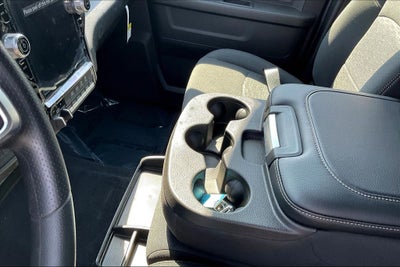 2025 RAM 2500 Tradesman Crew Cab 4x4 6'4' Box