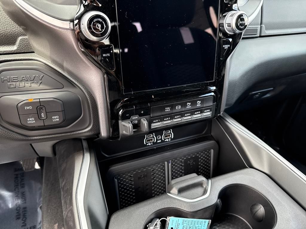 2025 RAM 2500 Big Horn Crew Cab 4x4 6'4' Box