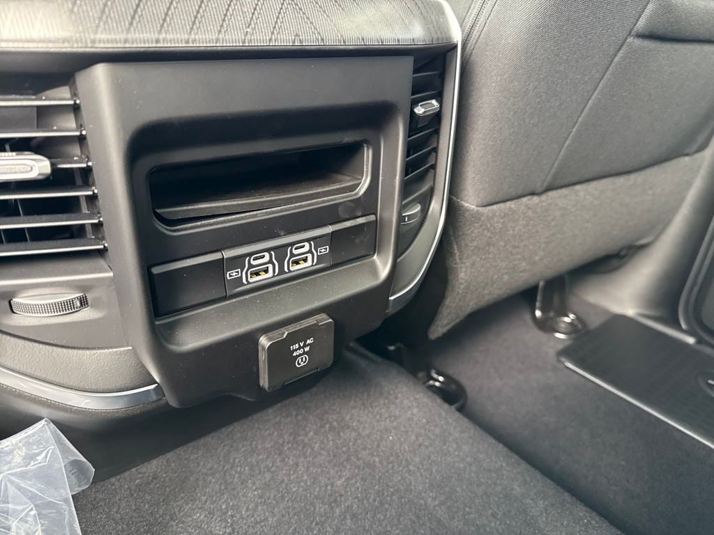 2025 RAM 2500 Big Horn Crew Cab 4x4 6'4' Box