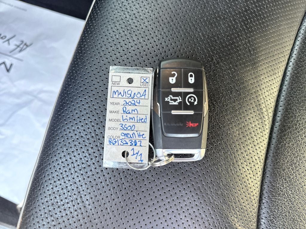 2024 RAM 3500 Limited Crew Cab 4x4 8' Box