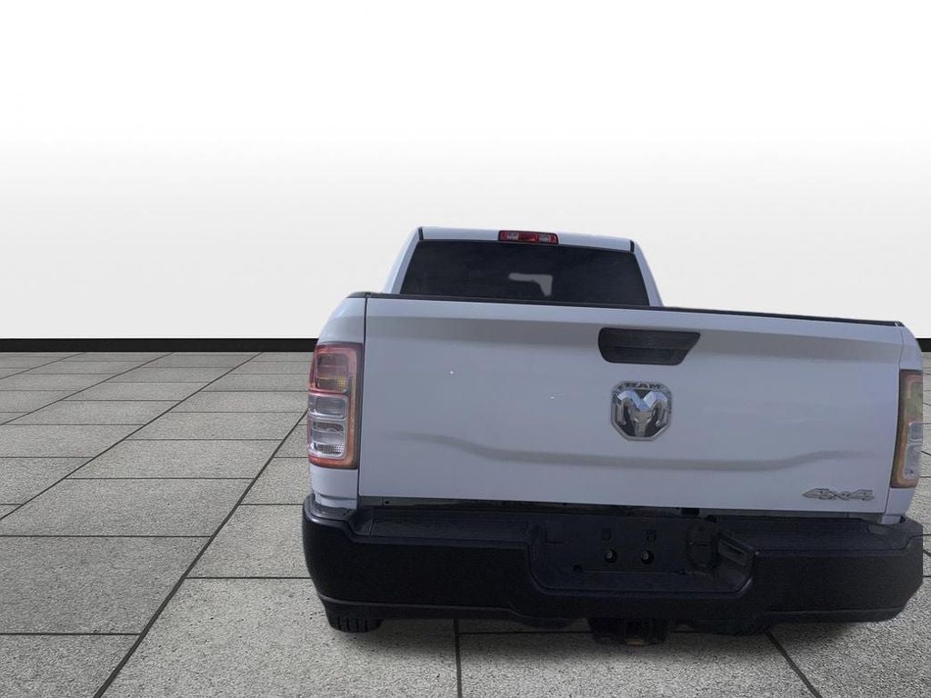 2022 RAM 2500 Tradesman Crew Cab 4x4 6'4' Box