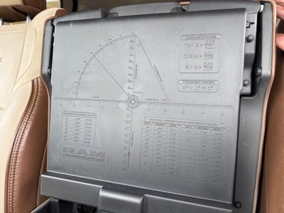 2023 RAM 2500 Laramie Crew Cab 4x4 6'4' Box