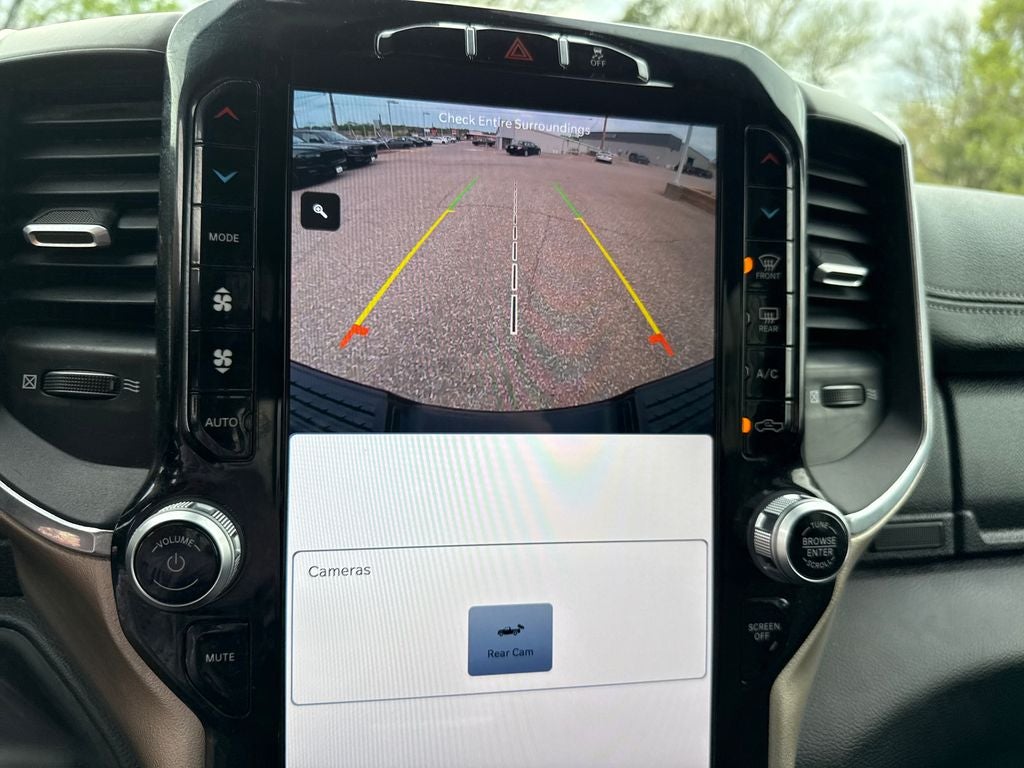 2024 RAM 2500 Laramie Crew Cab 4x4 6'4' Box