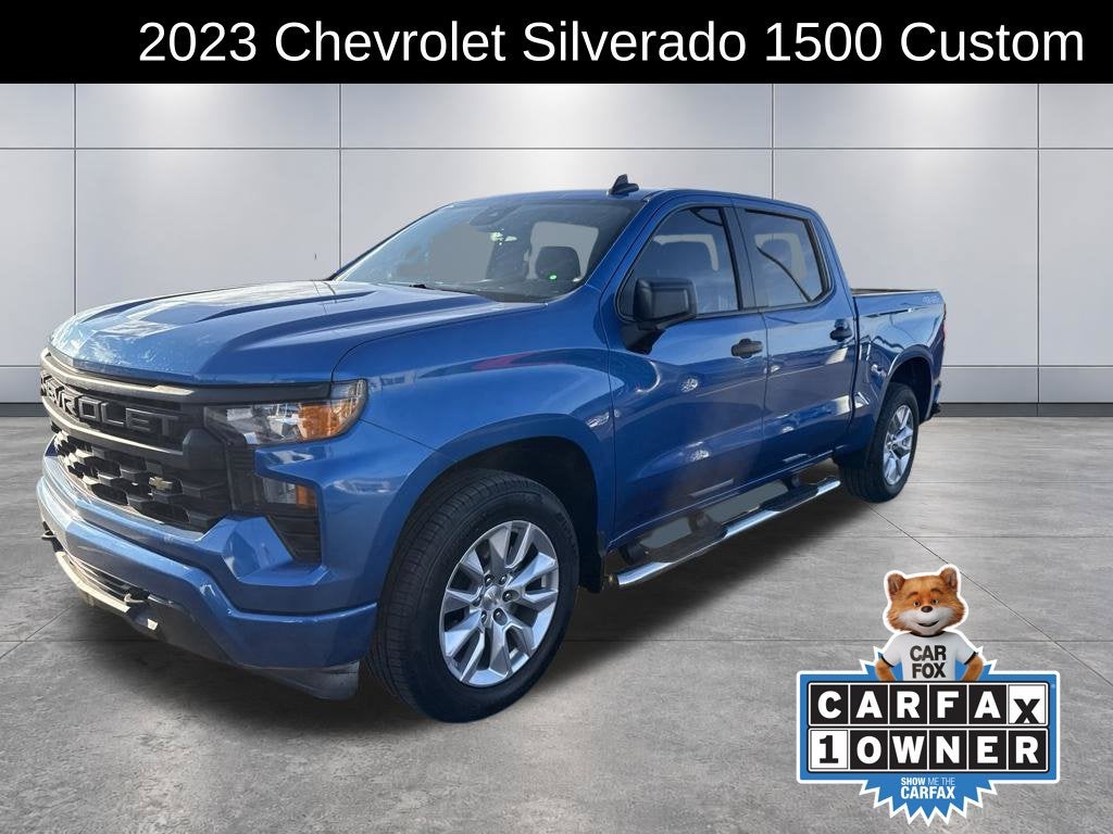 2023 Chevrolet Silverado 1500 4WD Crew Cab Short Bed Custom
