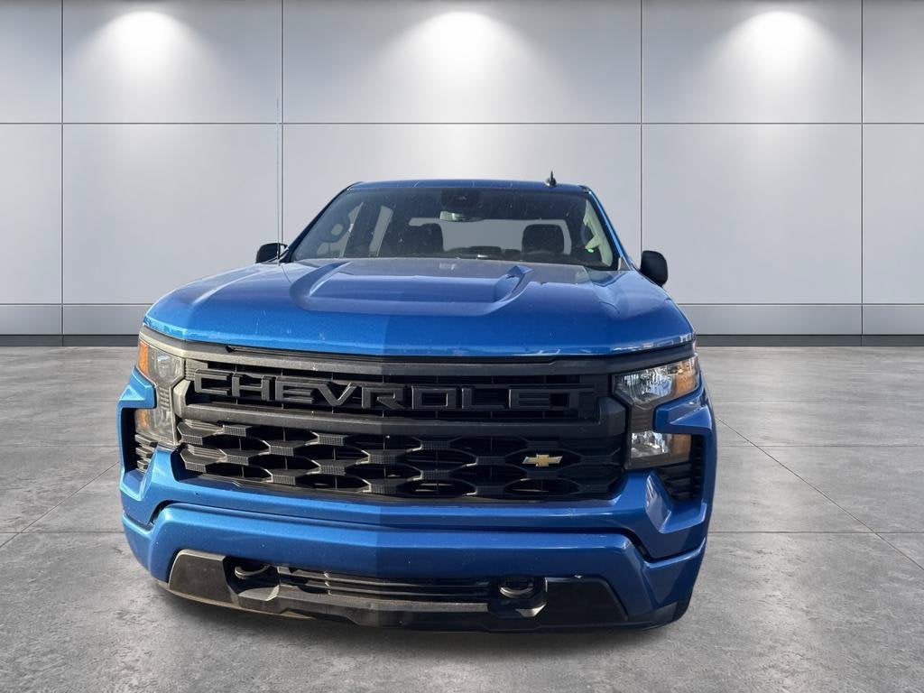 2023 Chevrolet Silverado 1500 4WD Crew Cab Short Bed Custom