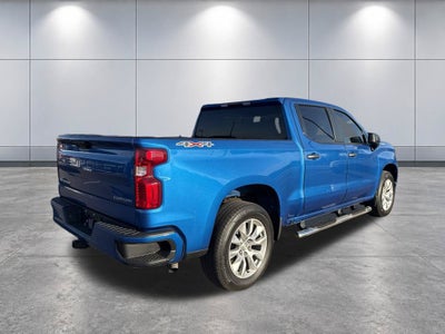2023 Chevrolet Silverado 1500 4WD Crew Cab Short Bed Custom