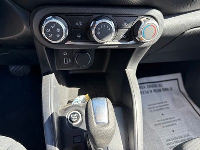2024 Nissan Kicks S Xtronic CVT