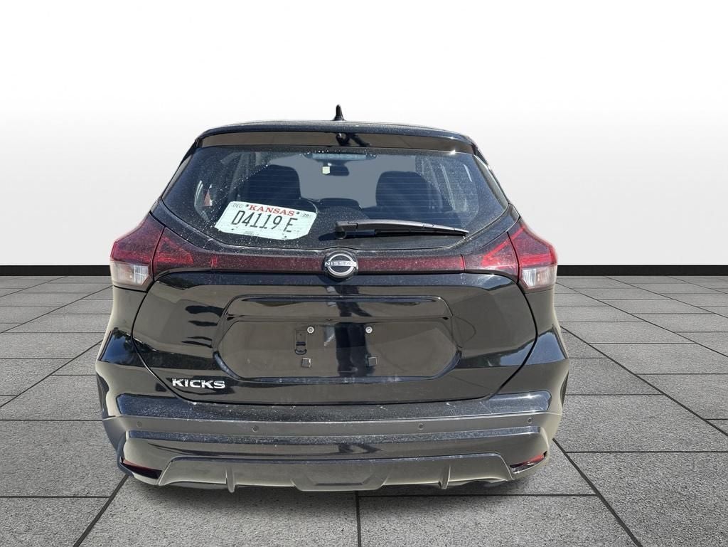 2024 Nissan Kicks S Xtronic CVT