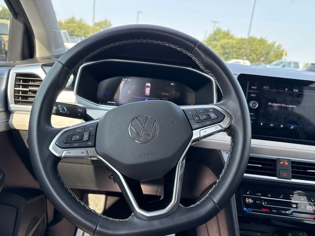 2025 Volkswagen Taos 1.5T SE