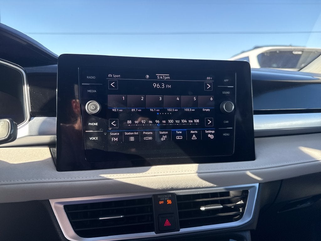 2025 Volkswagen Taos 1.5T SE