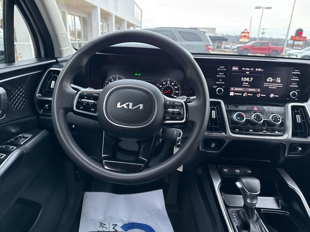 2023 Kia Sorento LX