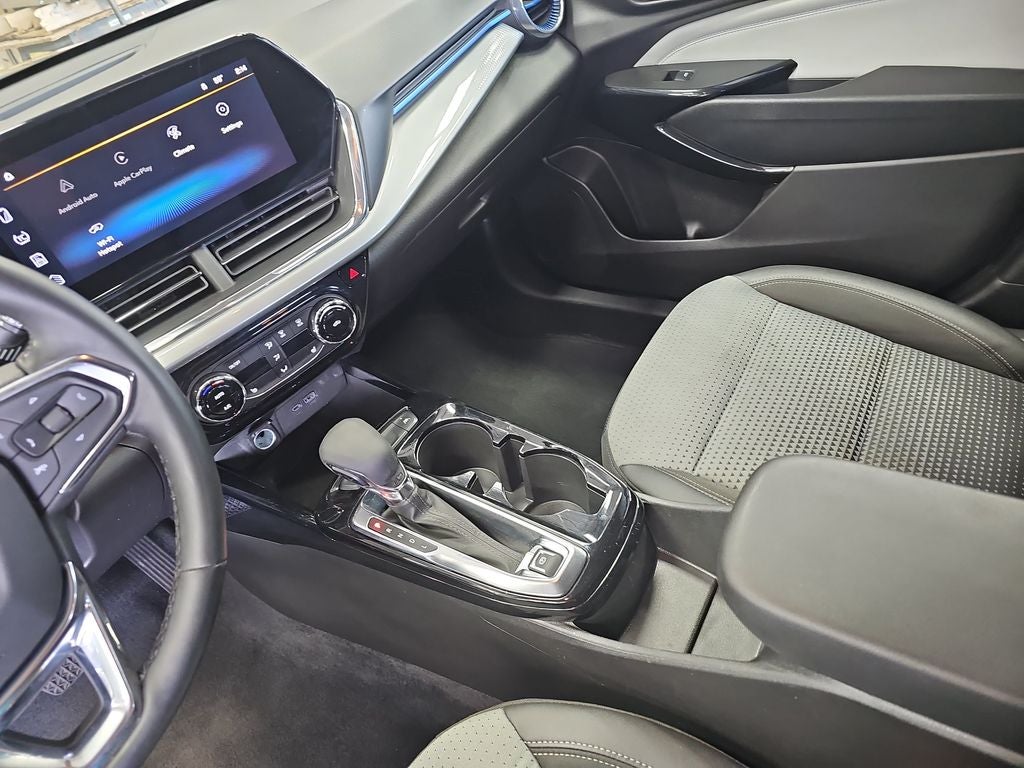 2025 Chevrolet Trax FWD LT