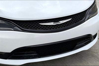 2015 Chrysler 200 S