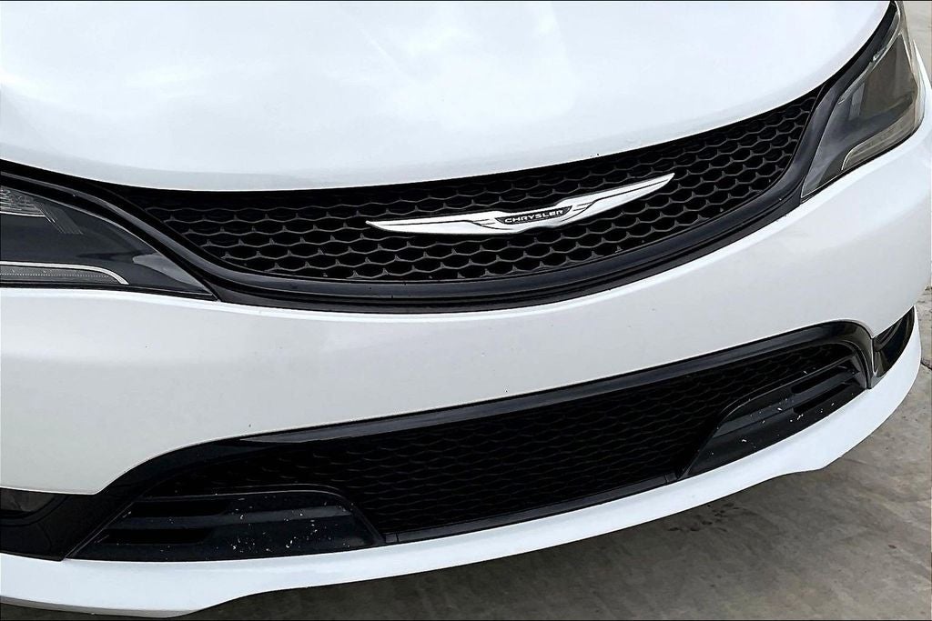 2015 Chrysler 200 S