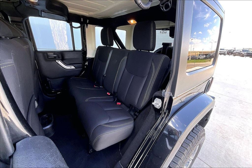 2016 Jeep Wrangler Unlimited Sahara