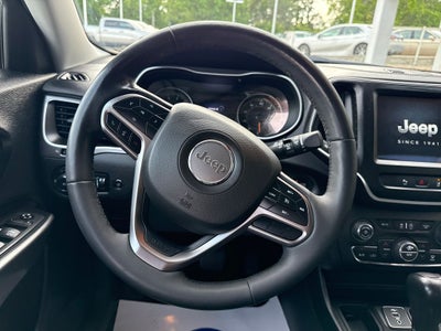 2022 Jeep Cherokee Latitude Lux