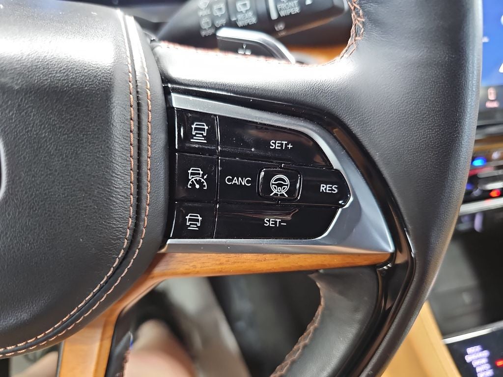 2022 Jeep Grand Cherokee Summit Reserve