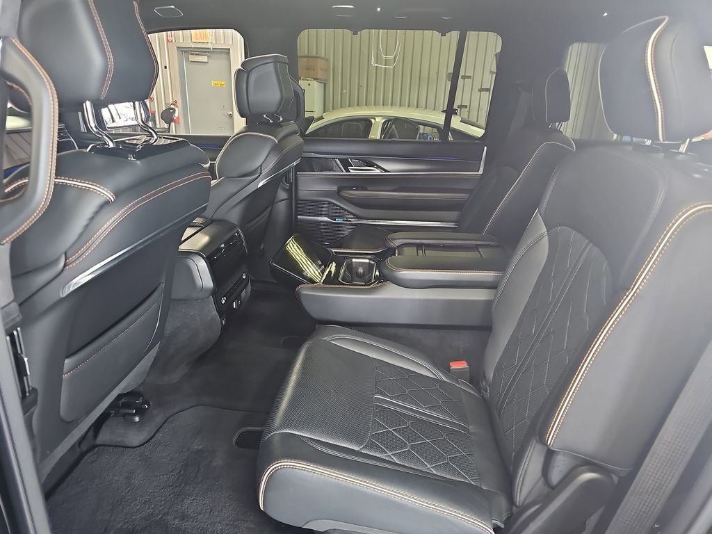 2024 Jeep Grand Wagoneer Series III