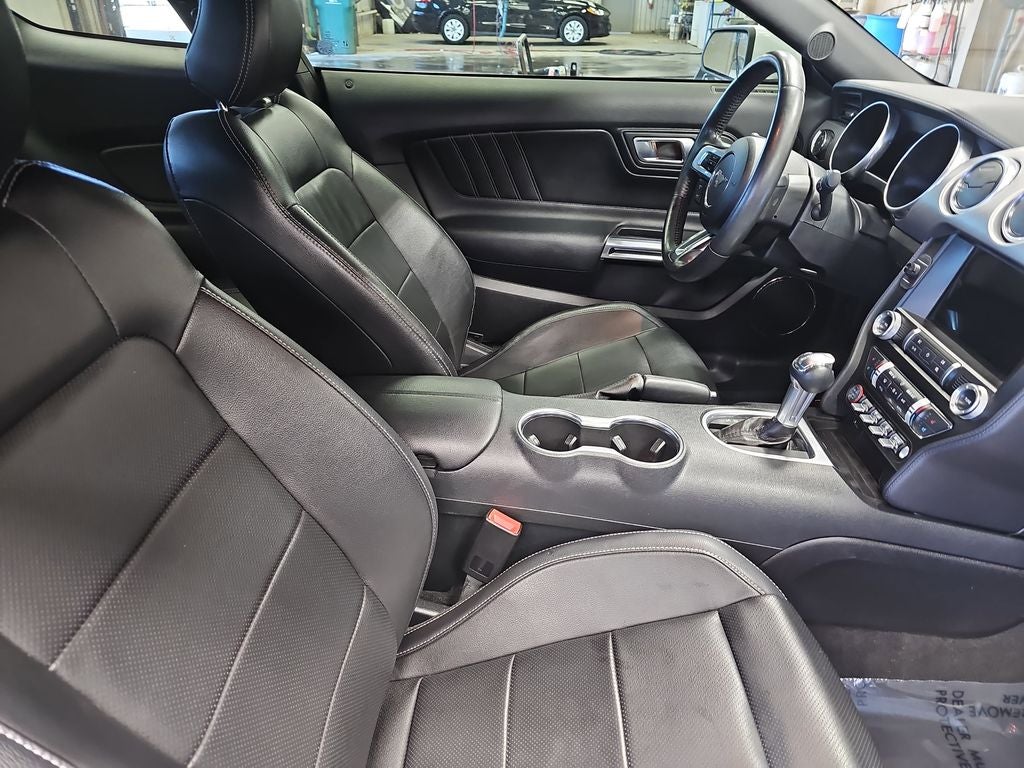 2022 Ford Mustang EcoBoost Premium