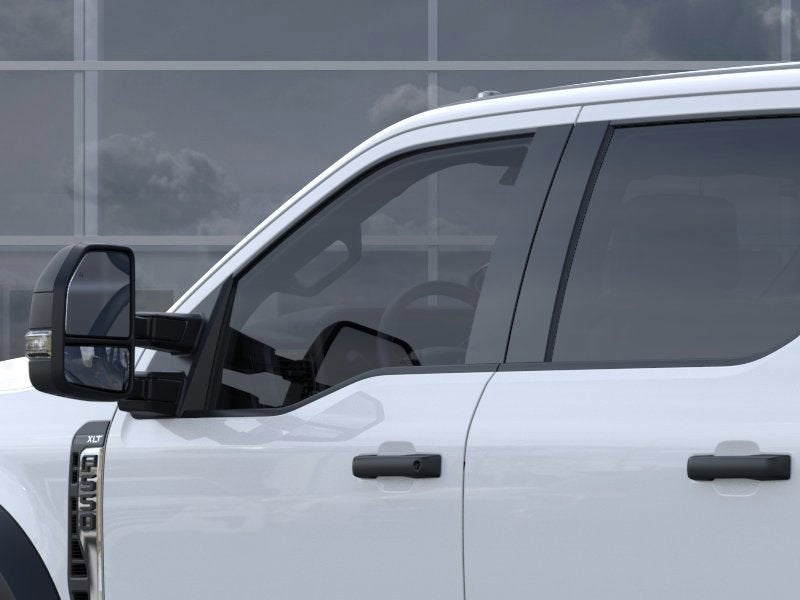 2025 Ford F-550SD XLT Chas Cab DRW