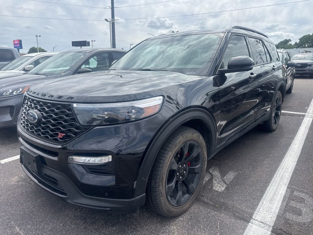 2023 Ford Explorer ST 4WD's photo