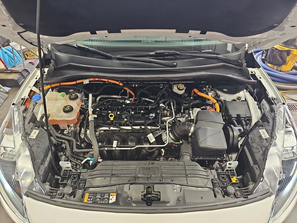 2021 Ford Escape Hybrid Titanium