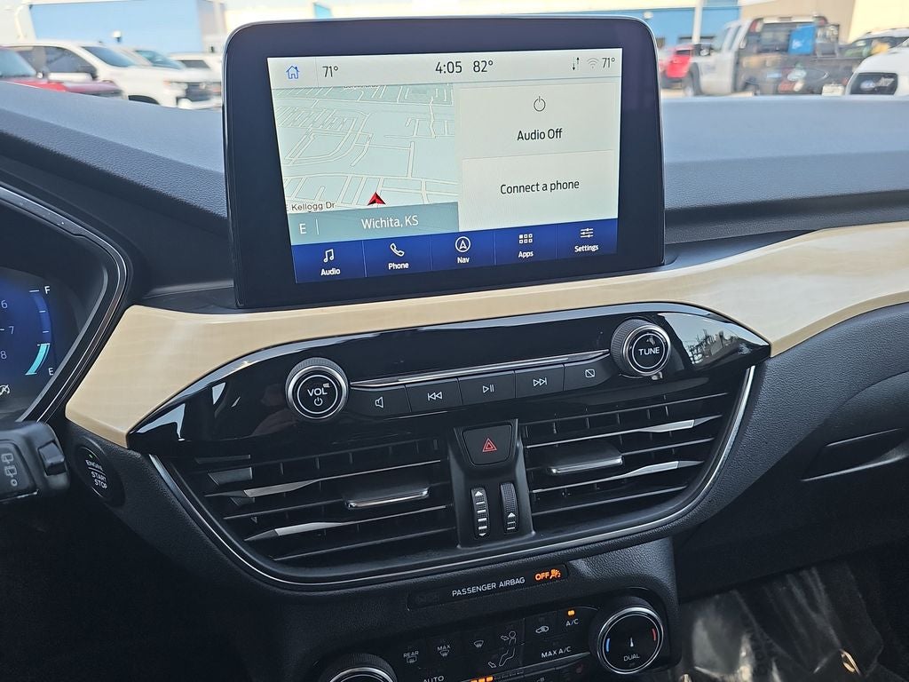 2022 Ford Escape Titanium