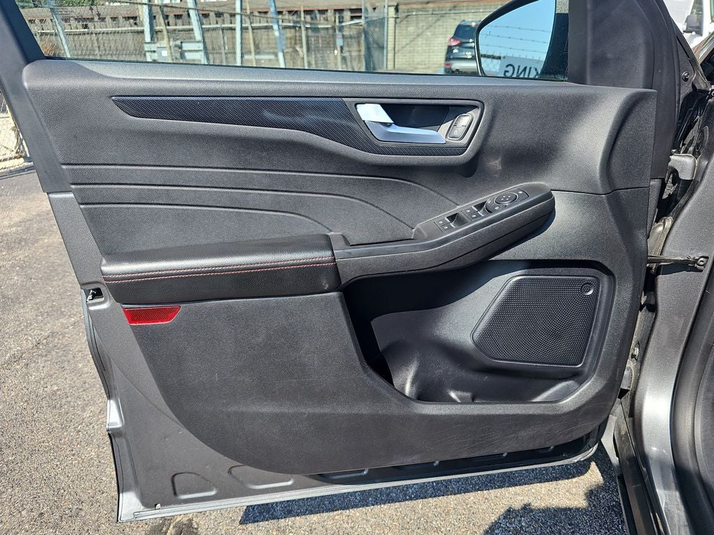 2025 Ford Escape ST-Line Select