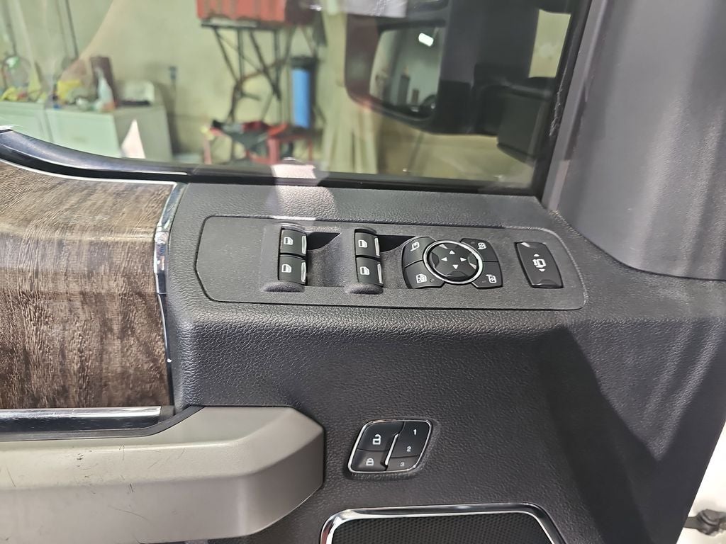 2017 Ford F-350SD Lariat