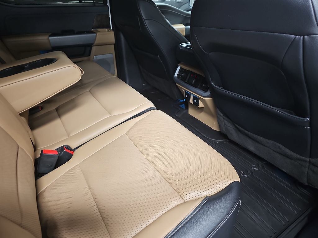 2023 Ford F-150 Lariat - Photo 11