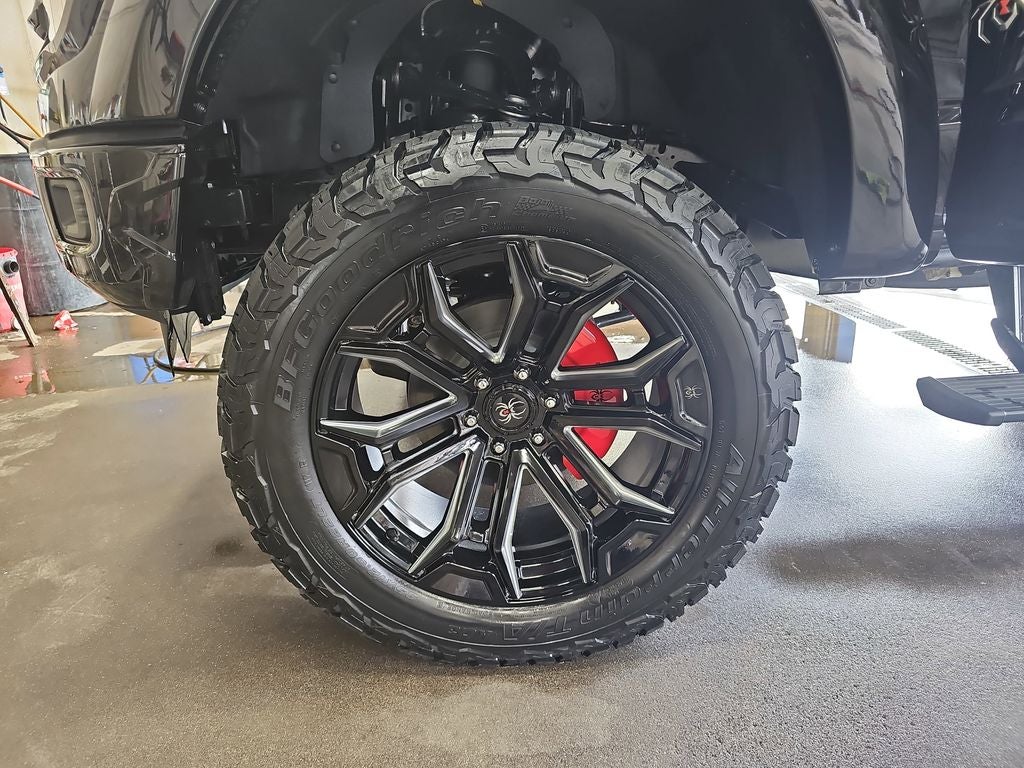 2026 Ford F-150 XLT BLACK WIDOW