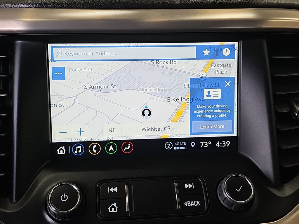 2023 GMC Acadia Denali