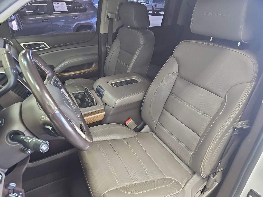 2020 GMC Yukon XL Denali