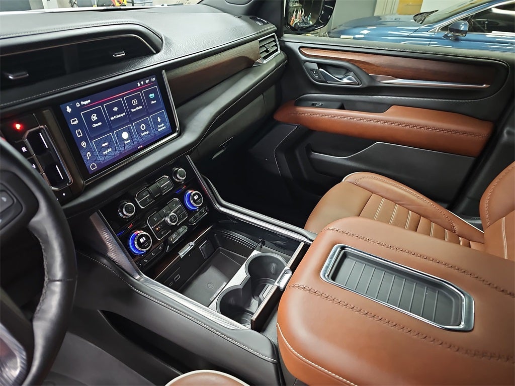 2023 GMC Yukon XL Denali Ultimate