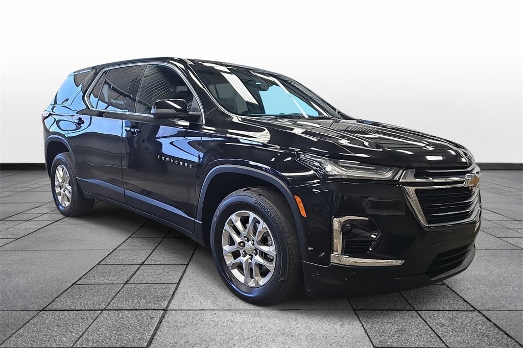 2022 Chevrolet Traverse LS