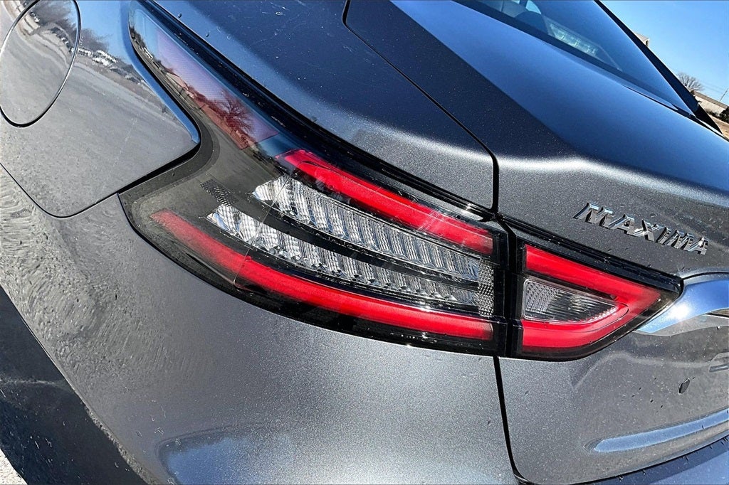 2023 Nissan Maxima SV