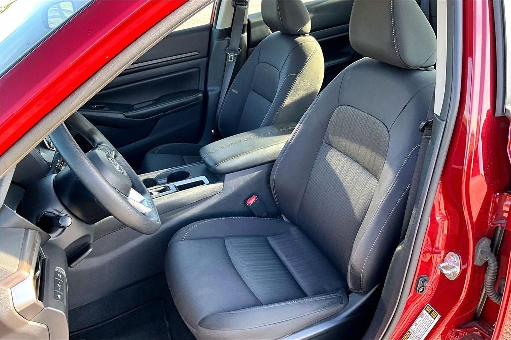 2025 Nissan Altima SV - Photo 22