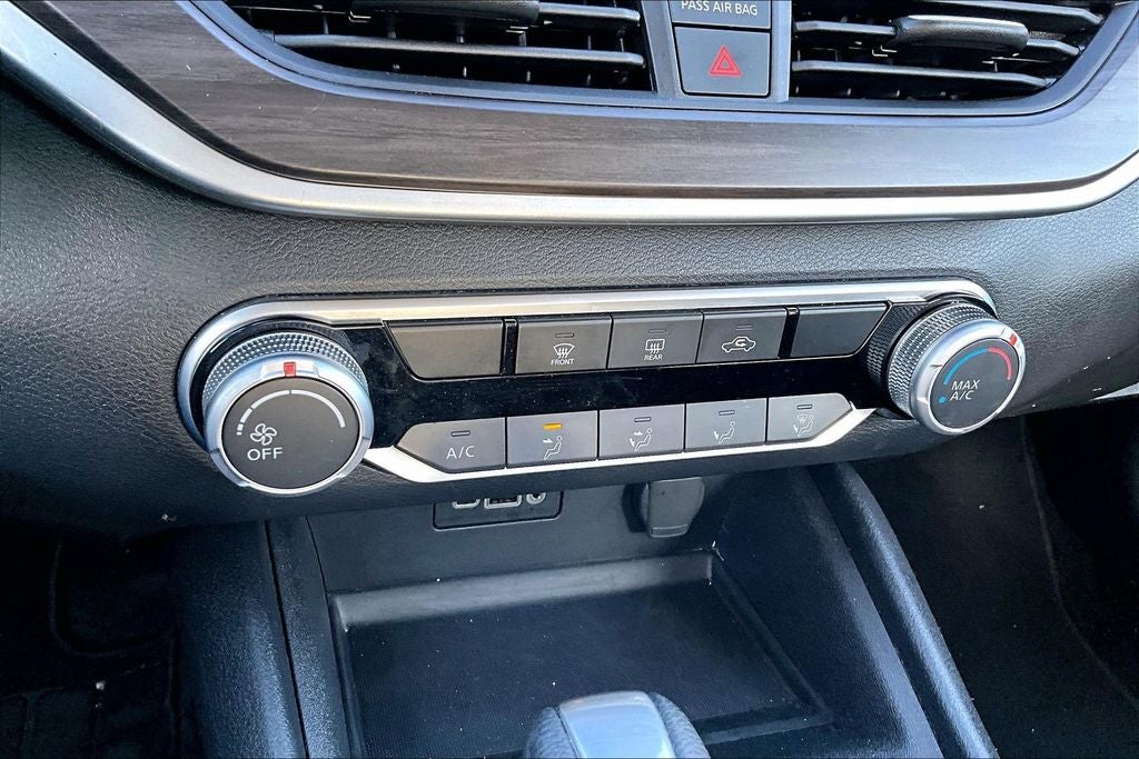 2025 Nissan Altima SV - Photo 29