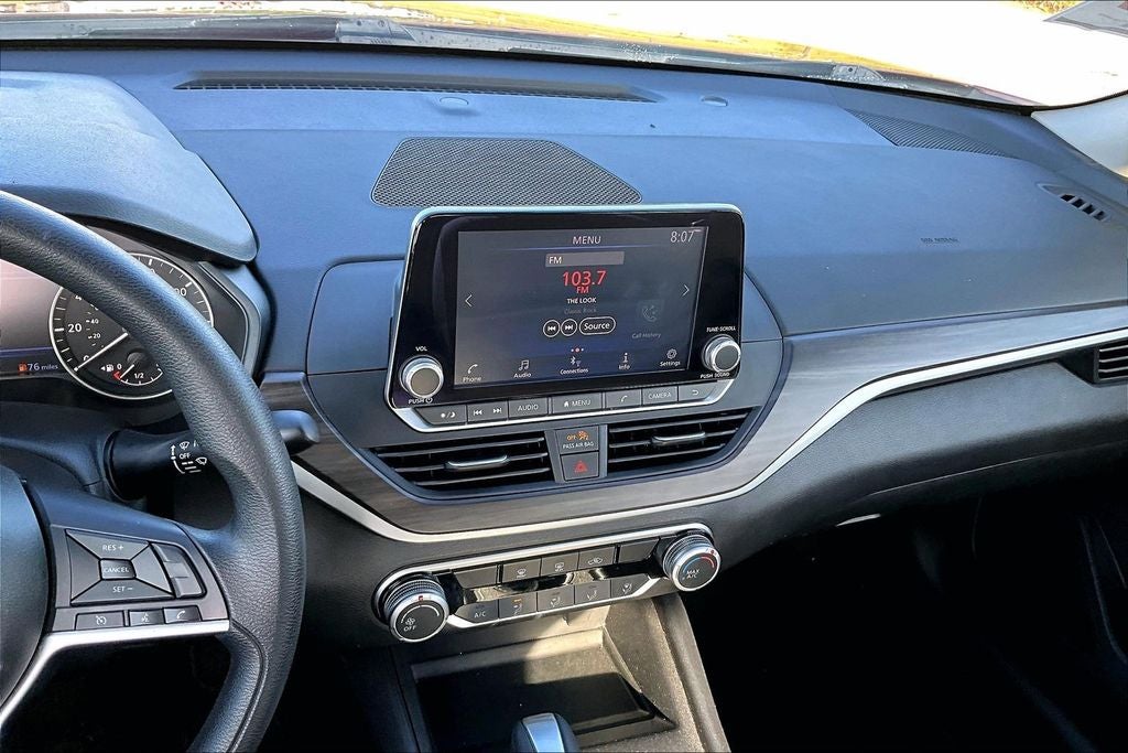 2025 Nissan Altima SV - Photo 6