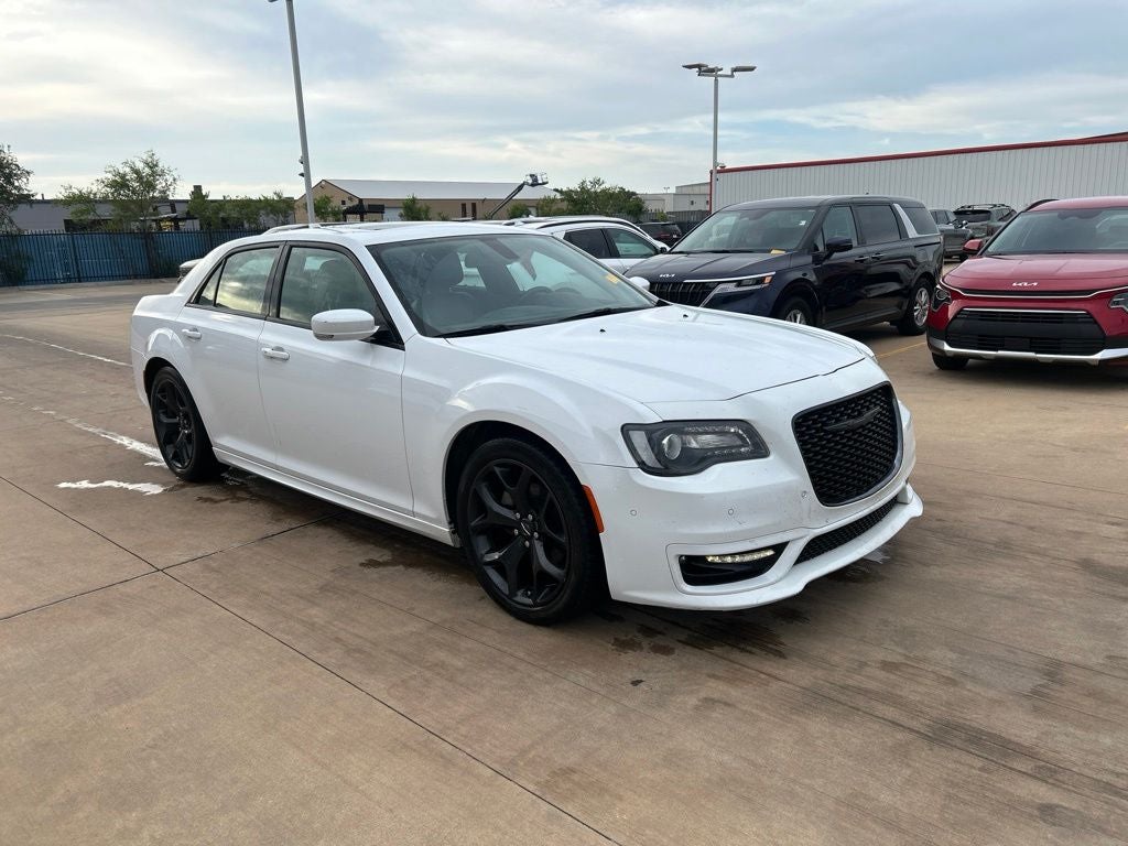 2022 Chrysler 300 Touring