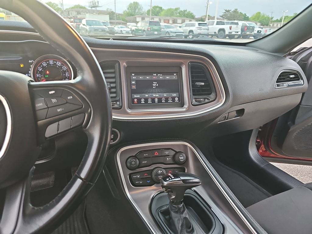 2019 Dodge Challenger SXT