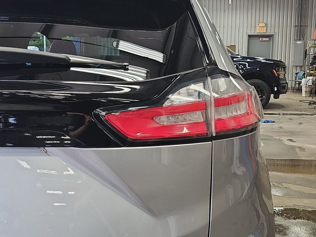 2021 Ford Edge ST Line